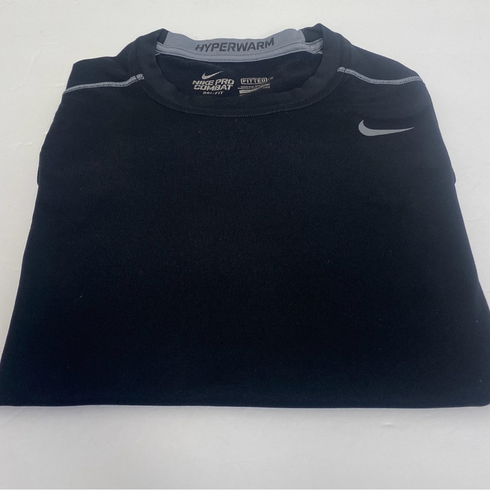Nike Black Hyperwarm Crewneck Men’s Dri-Fit Pullover.